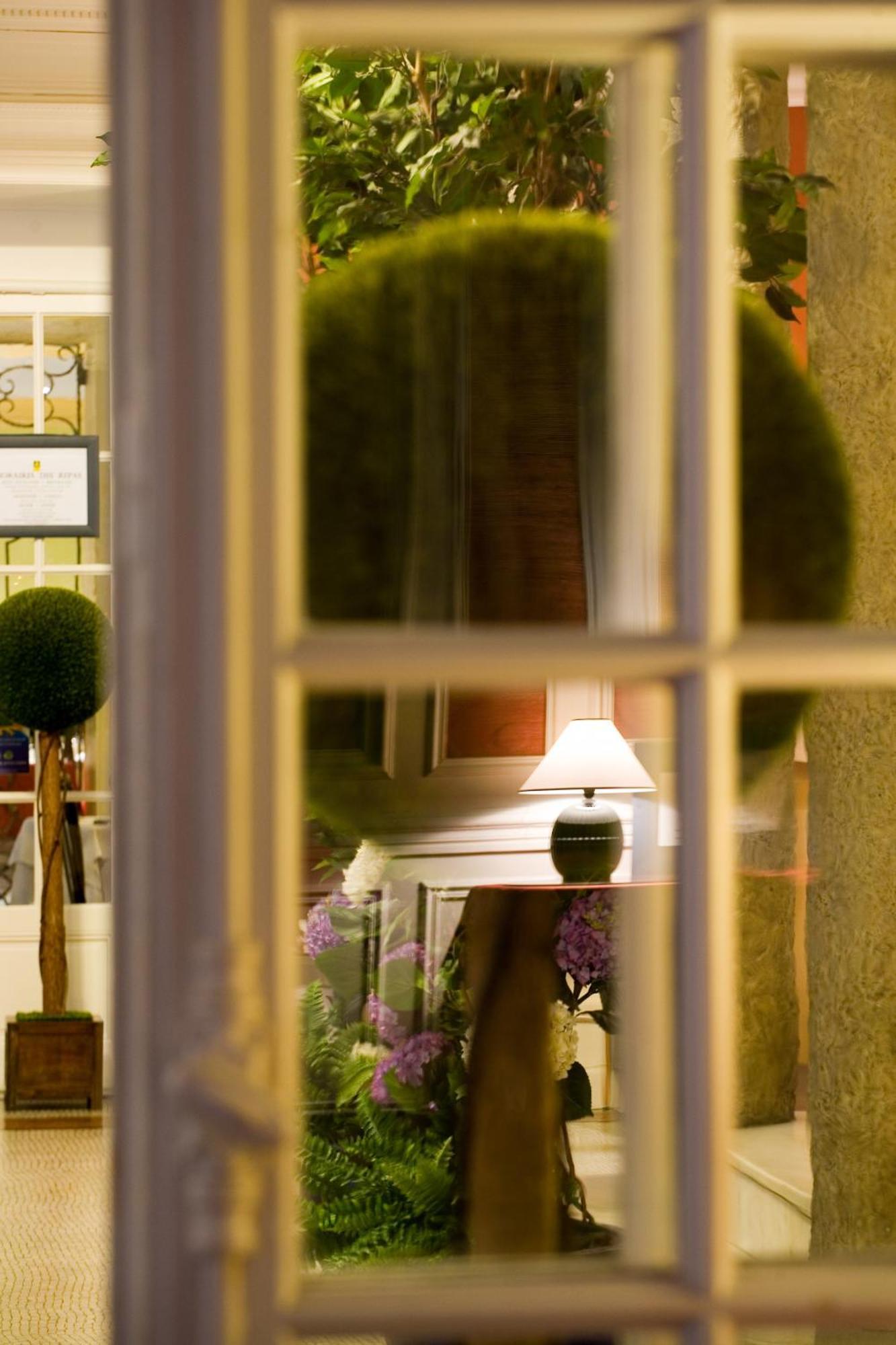 Logis Le Midland Hotel Vichy Eksteriør billede